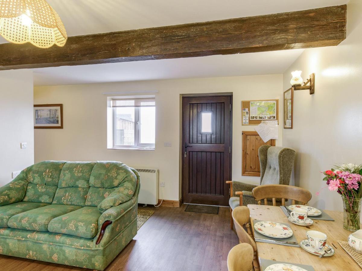 Lark'S Rise Cottage Onecote Exterior photo